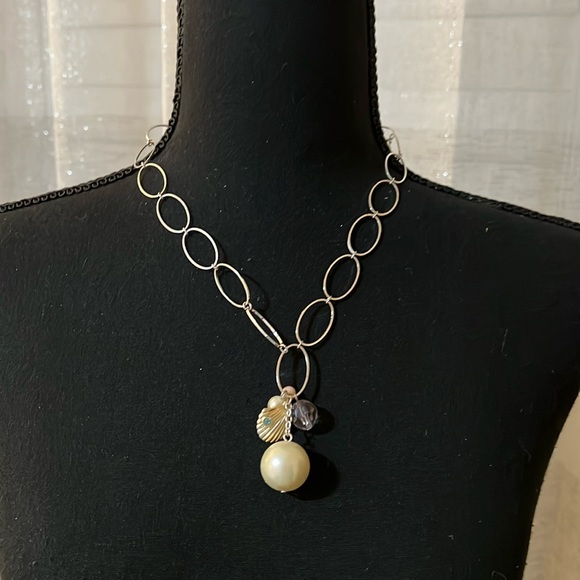 Set of necklace and earrings - Picture 2 of 9